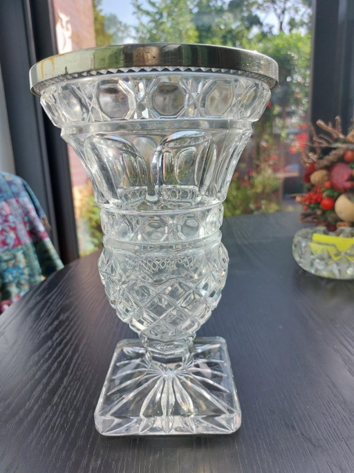 Vase gobelet en cristal vintage avec anneau en métal – vazen, Crystal, Metal