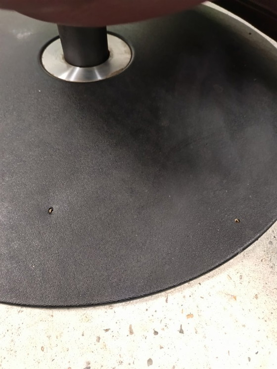 Image 1 of Fauteuil Jori 'Yoga' / Fauteuil pivotant en cuir