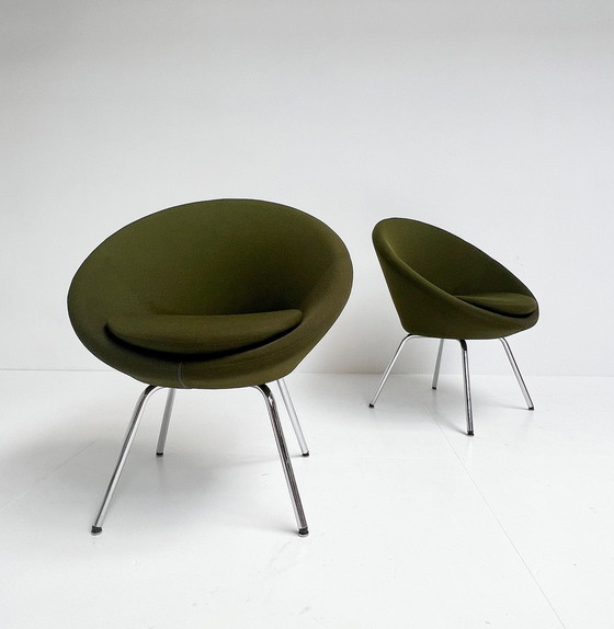 Image 1 of Conic chair by Allermuir, 2012