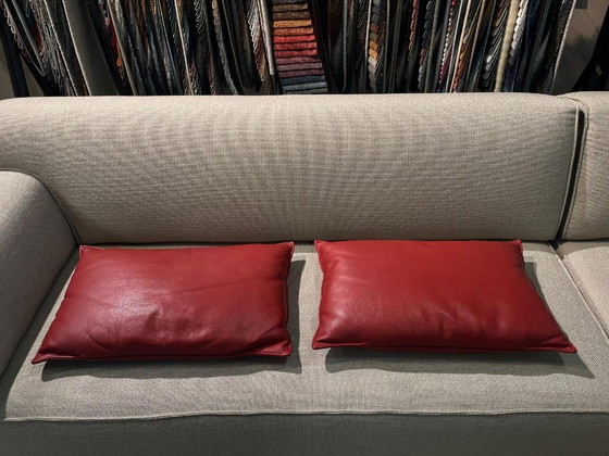 Image 1 of Design en cuir comme neuf, coussins en stock