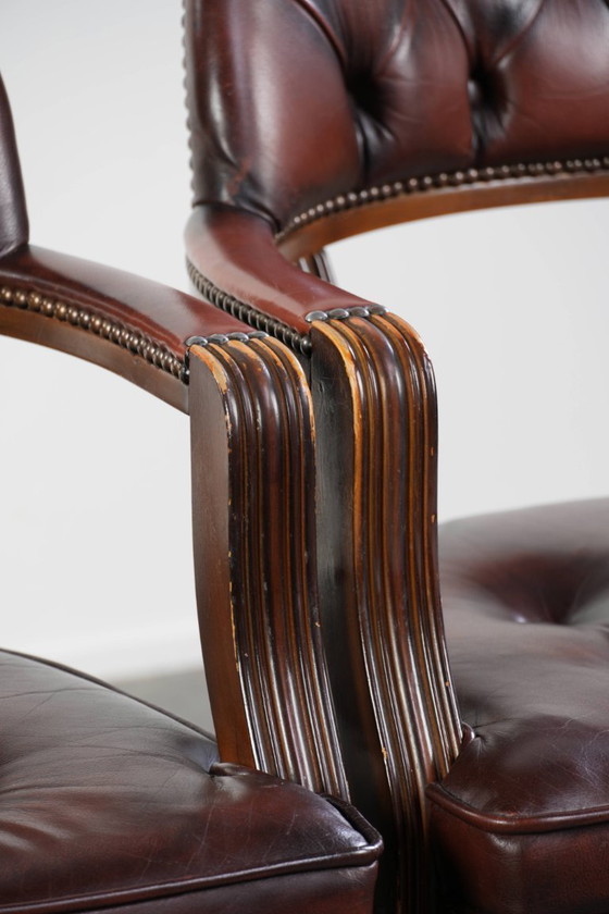Image 1 of 2 x Donkerbruine rundleren chesterfield eetkamer/ bijzet/ bureaustoel in Engelse stijl
