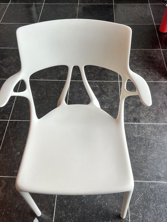 Image 1 of Set of Sovet Italia design table and 4 Kartell chairs by Philippe Starck