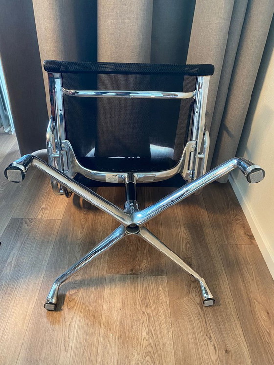 Image 1 of 6 sillas Charles Eames