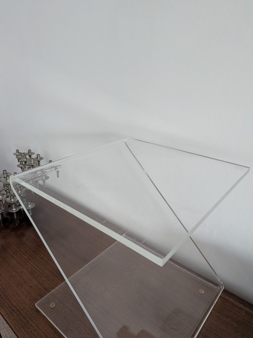 Table d'appoint vintage en Lucite en forme de Z, années 70 – bijzettafels, Plexiglass