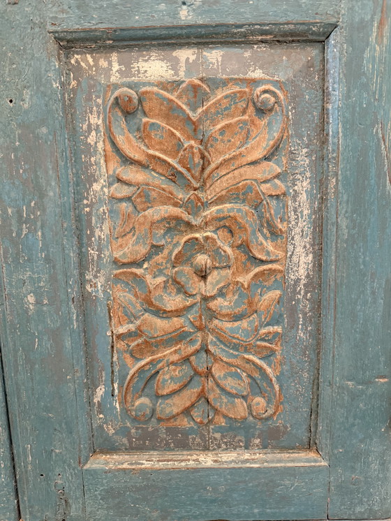 Image 1 of Vintage blauwe handgemaakte Indiase kast