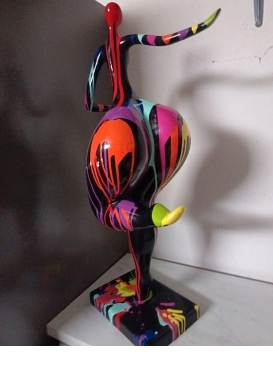 Image 1 of Chica bailarina