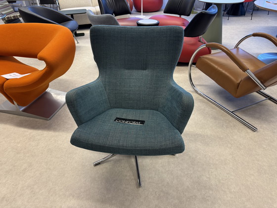 Image 1 of Conform Gyro armchair with swivel foot