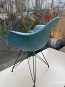 Im Stil von Vitra Emnes