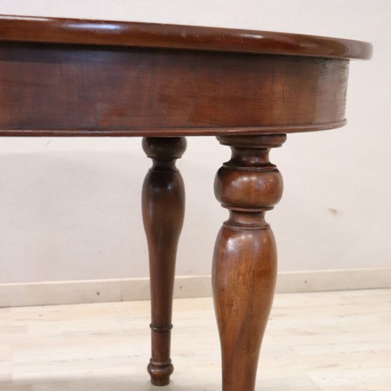 Image 1 of Antique Oval Table in Walnut, Italy Mid 19th Century
