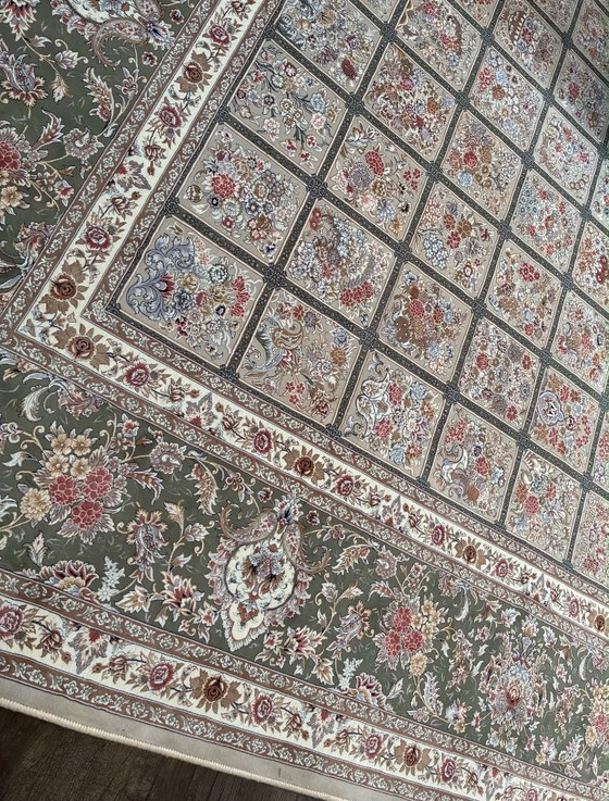 Image 1 of Luxury NEW Persian rug 3 per 4 m²