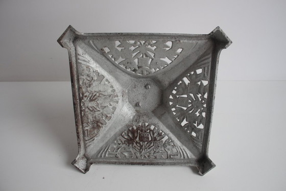 Image 1 of Soporte para árbol de Navidad de estilo Art Nouveau, década de 1910.