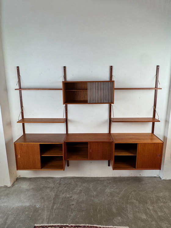 Image 1 of Sistema di pareti in teak danese: design scandinavo senza tempo