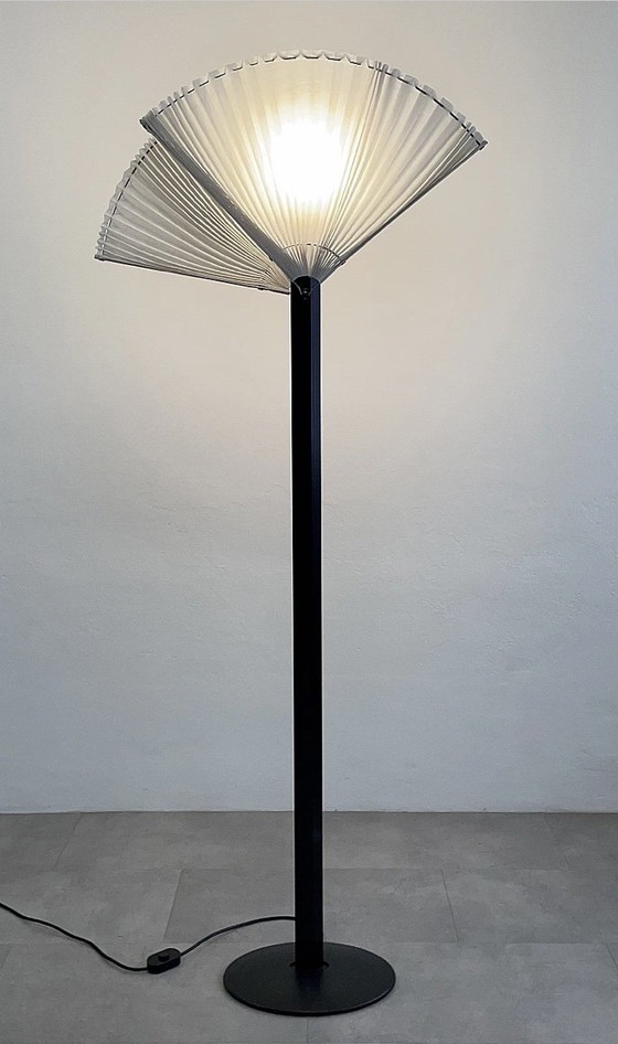 Image 1 of ‘Butterfly’ vloerlamp, Flos, jaren 80