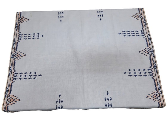 Image 1 of Nappe vintage brodée à la main 78 x 75 cm