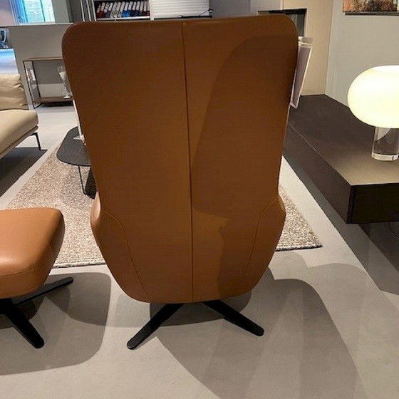 Image 1 of WEIBELWEIBEL Poltrona relax Jon con pouf