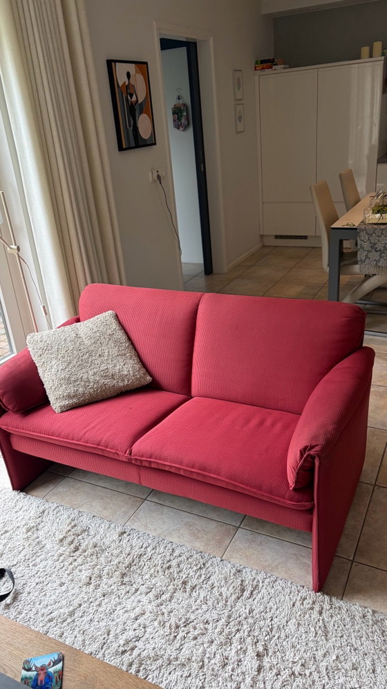 2 Leolux banken bora bora, 2 zitsbanken, Textiel, Rood (foto 2 van 5)