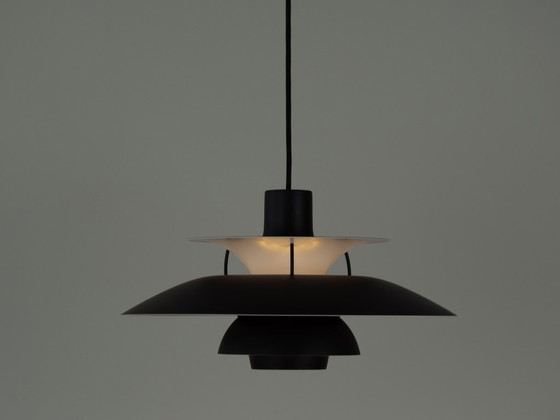 Danish PH5 Monochrome Lamp by Poul Henningsen, Louis Poulsen, 1958 – Pendant lamps, Aluminium (photo 2 of 12)