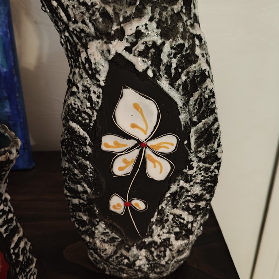 Image 1 of Set of vintage brutalist ceramic vases from the 1960s/70s, signed “Libertas – Rep. S. Marino”.