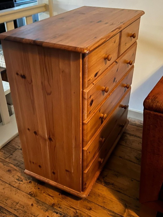 Image 1 of Massief grenen kast vintage