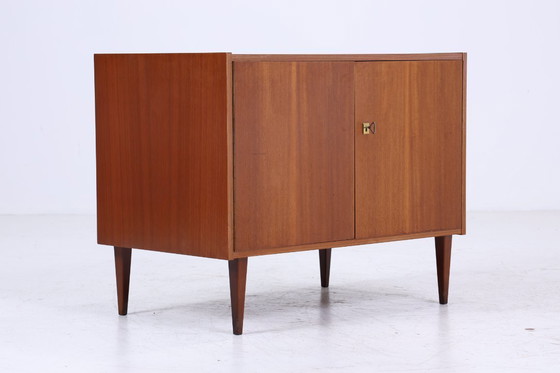 Image 1 of Prachtige vintage teakhouten ladekast jaren 60 | Mid Century kast | Retro houten opbergmeubel #06-60