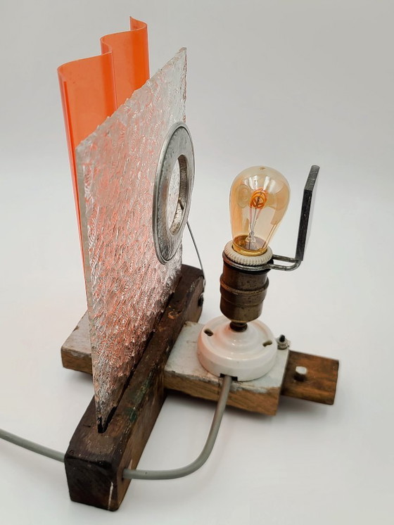 Image 1 of Lampada di upcycling - zoccolo in porcellana e legno antico