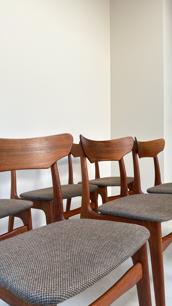 Sei sedie vintage in legno di teak danesi di Schiønning & Elgaard – Sedie da pranzo, Wood, Textile (photo 6 of 11)