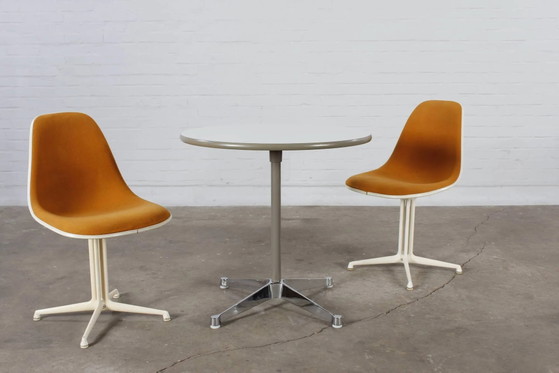 Eames Esstisch Vertragstisch Herman Miller Vitra 76.5cm – Esstische, Holz, Metall, Design (photo 11 of 12)