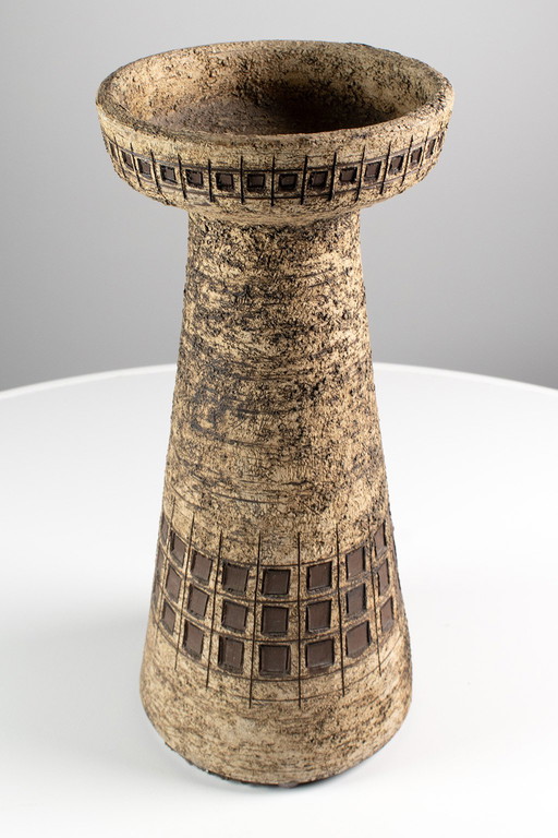 Jarrón marcado con Emella Besigheim