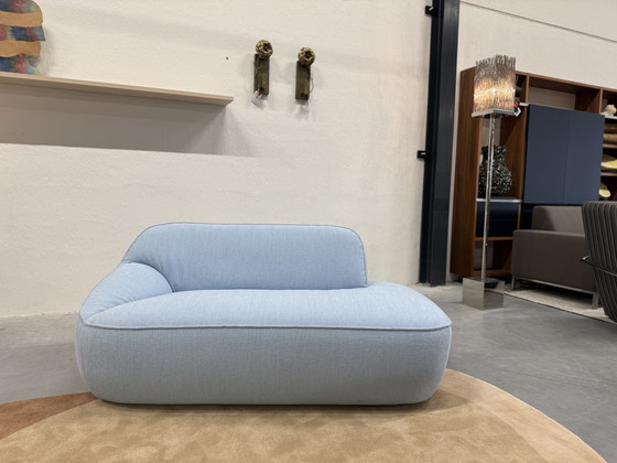 Image 1 of Diván Pode Nivti Evla de tela azul claro