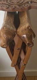 Savonarola chair, an Italian vintage dream