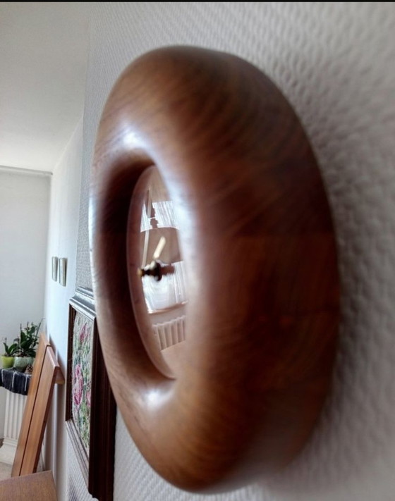 Vintage sculpturale wandklok van massief teakhout – jaren 70, mid-century modern design, Denemarken – Klokken (photo 5 of 6)