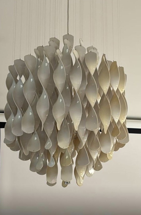 Image 1 of 2 Originele Vintage Verner Panton SP1 Lamp – Kunststof op IJzeren Draadjes