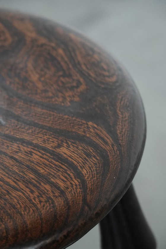 Image 1 of 2 x Antieke Engelse Windsor kruk uit de 18e eeuw