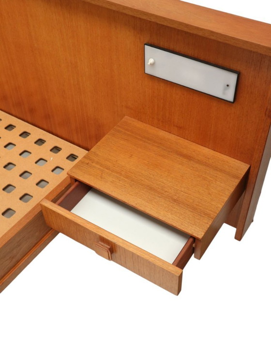 Image 1 of Lit double vintage avec tables de chevet flottantes fabriqué dans les années 1960