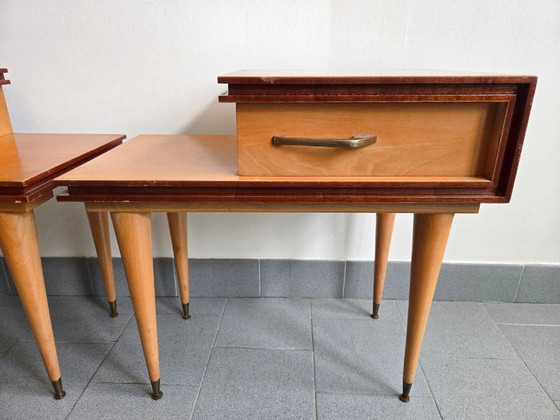 Image 1 of PAIR OF ASYMMETRICAL VINTAGE BEDSIDE TABLES FROM THE 1960s IN VARNISHED BEECH & BRASS