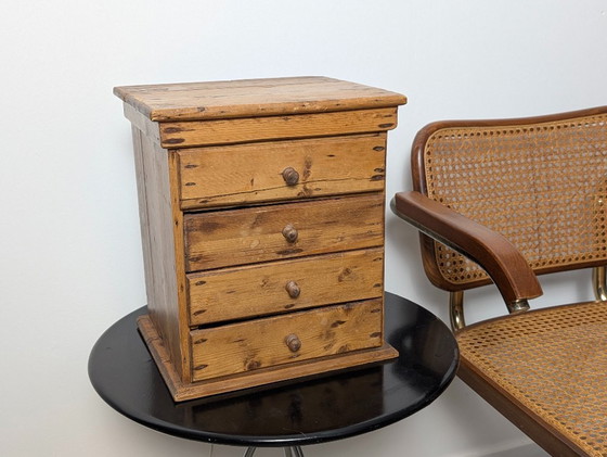 Image 1 of Piccola cassettiera da farmacia in pino naturale primitivo rustico, anni '40