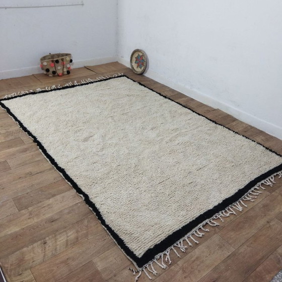 Image 1 of Minimal Beni Ourain Wool Rug – Minimalist Handmade Berber Carpet (295 × 200 cm)