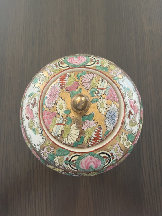 Image 1 of Large Japanese hand-painted Kutani ginger jar with lid & wooden base | 27 cm