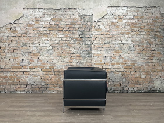 Image 1 of Cassina LC2