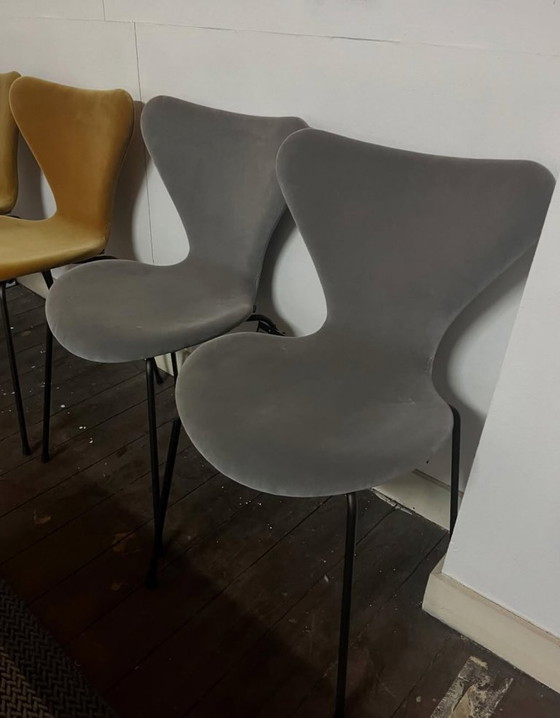 Image 1 of Fritz Hansen 7 Series - Velvet - Set of 4