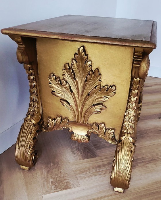 Image 1 of Mueble barroco dorado estilo Luis XV