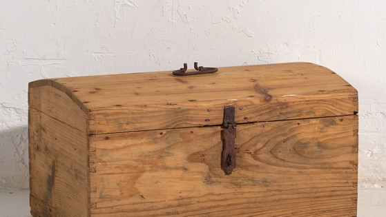 Malle de voyage antique (c.1900) #5 – Armoires de rangement, Rustic (photo 3 of 40)