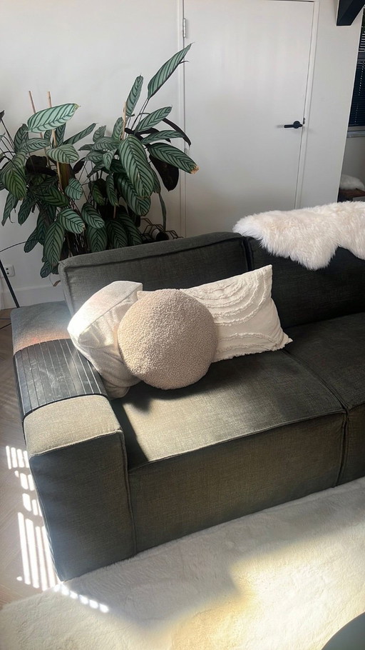 Stylish olive green corner sofa - durable & comfortable