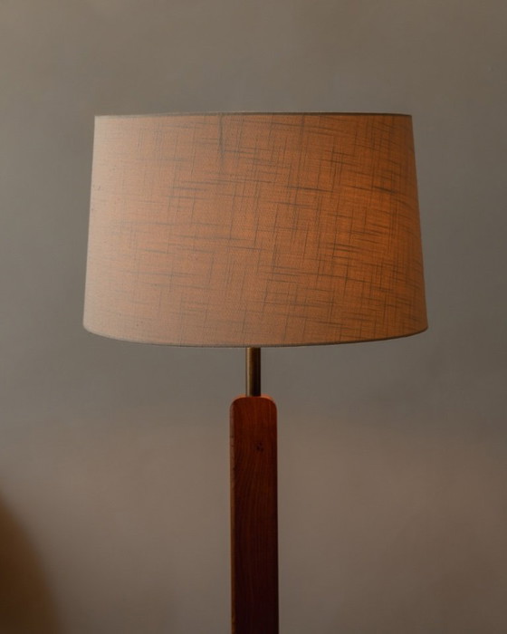 Image 1 of Lampada da terra vintage in legno di Bony Design | Paralume in tessuto | Design olandese | Anni '70-'80