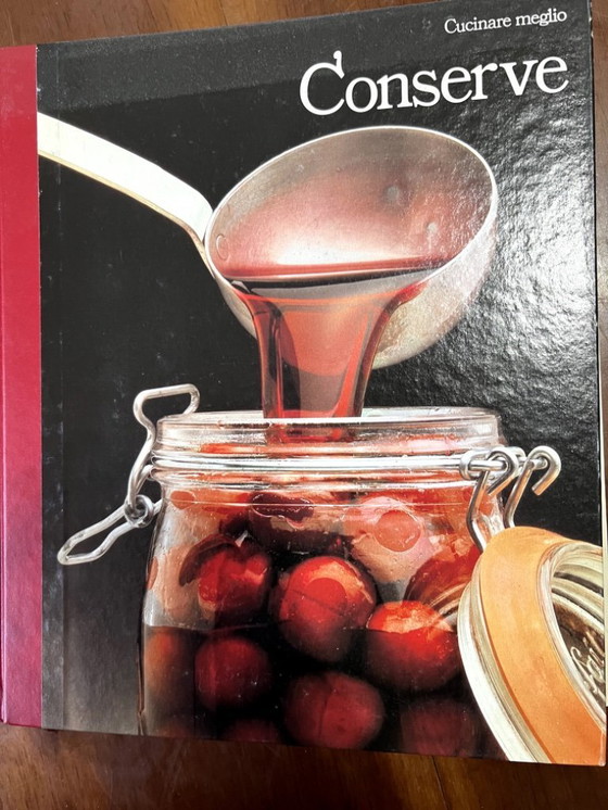 Image 1 of Lotto di 24 volumi di Cucinare meglio di Ermanno Conti, edizione tradotta, pubblicato da Arnoldo Mondadori nel 1983, in italiano