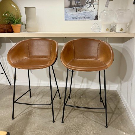 Tabouret de bar Feston marron (lot de 2) – Zuiver, Tabourets de bar (photo 5 of 5)