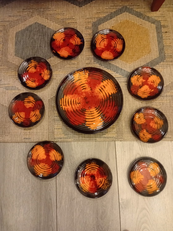 Image 1 of 1 plato grande para pastel con 9 platos más pequeños