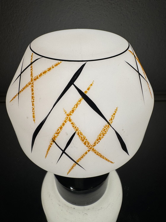 Image 1 of Bakelieten opaline lamp uit de jaren 60