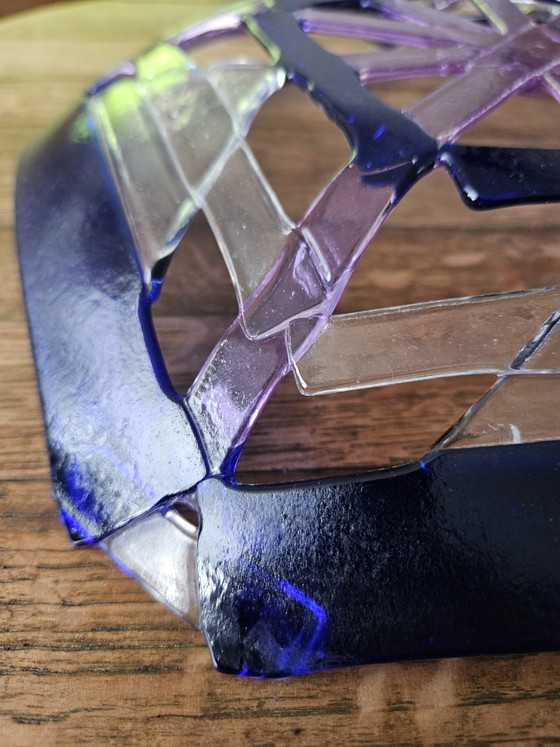 Image 1 of Bol unique en verre fusionné fait main – Design géométrique (Ø 30,5 cm)
