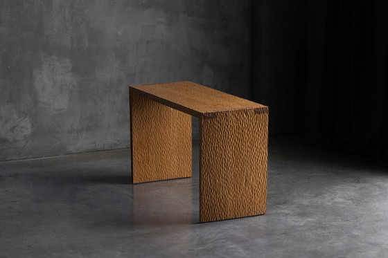 Image 1 of Consola de roble tallada a mano, Francia, principios del siglo XXI